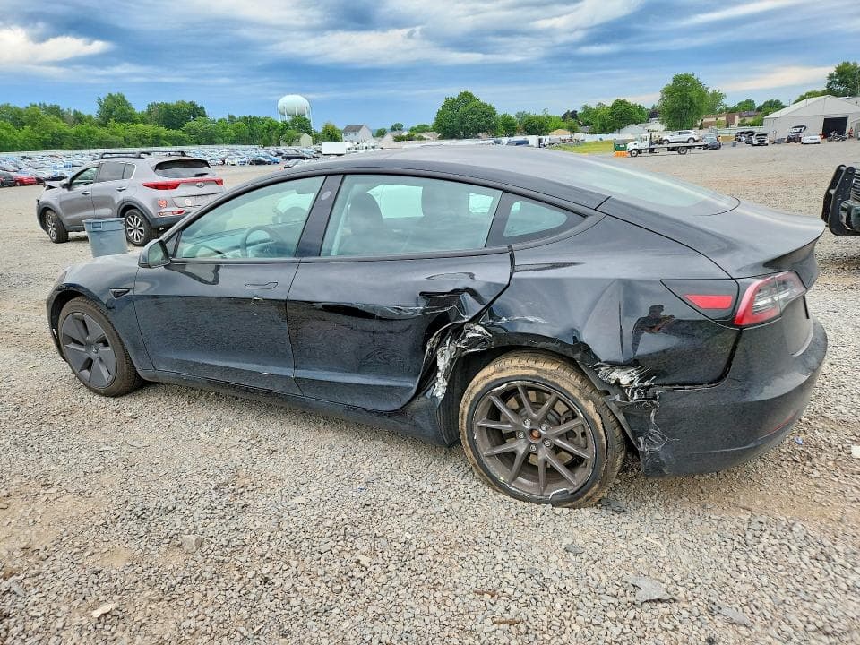 2023 TESLA MODEL 3 2