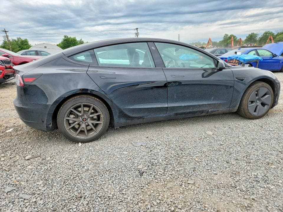 2023 TESLA MODEL 3 3