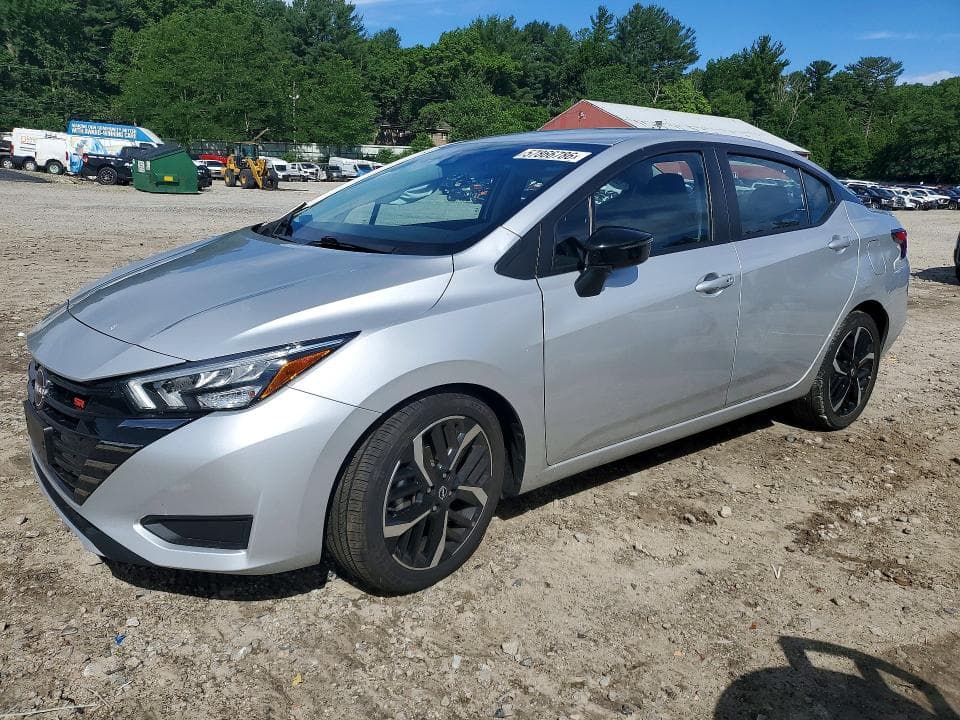 2024 NISSAN VERSA SR