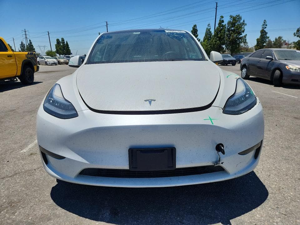 2023 TESLA MODEL Y 5