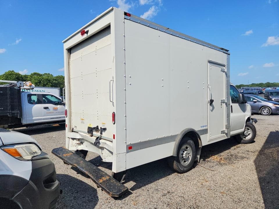 2023 CHEVROLET EXPRESS G3500 BOX TRUCK 3