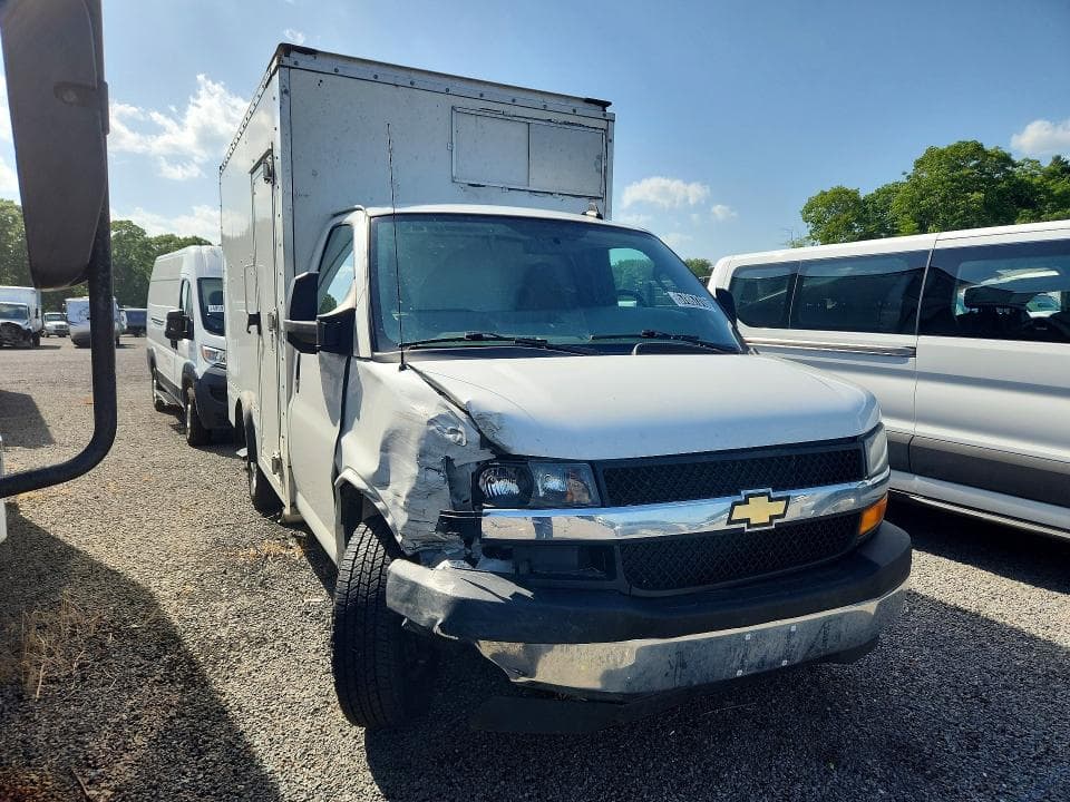 2023 CHEVROLET EXPRESS G3500 BOX TRUCK 4