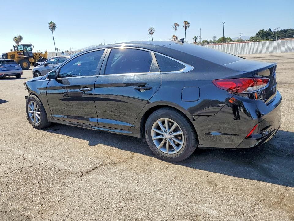 2018 HYUNDAI SONATA SE 2