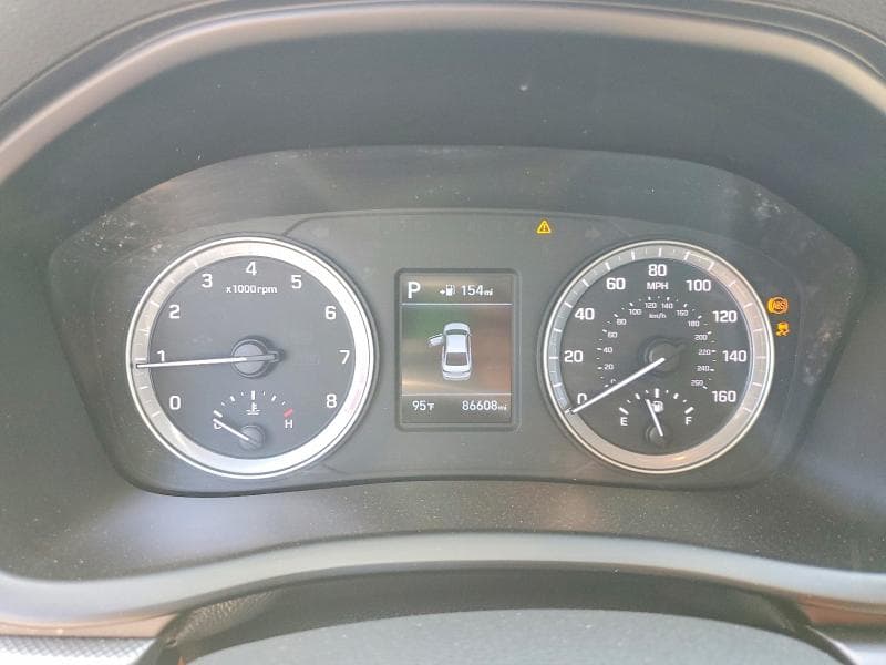 2018 HYUNDAI SONATA SE 9