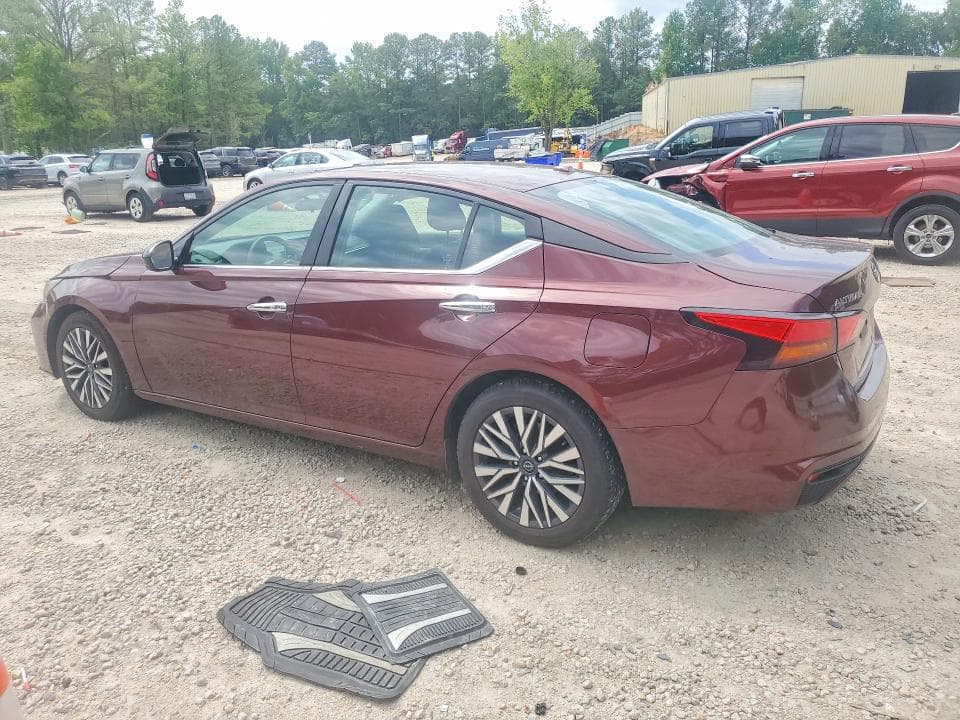 2023 NISSAN ALTIMA SV 2