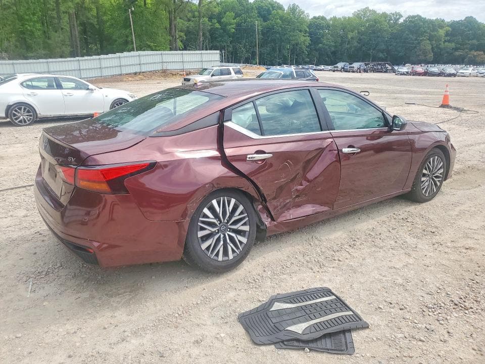 2023 NISSAN ALTIMA SV 3
