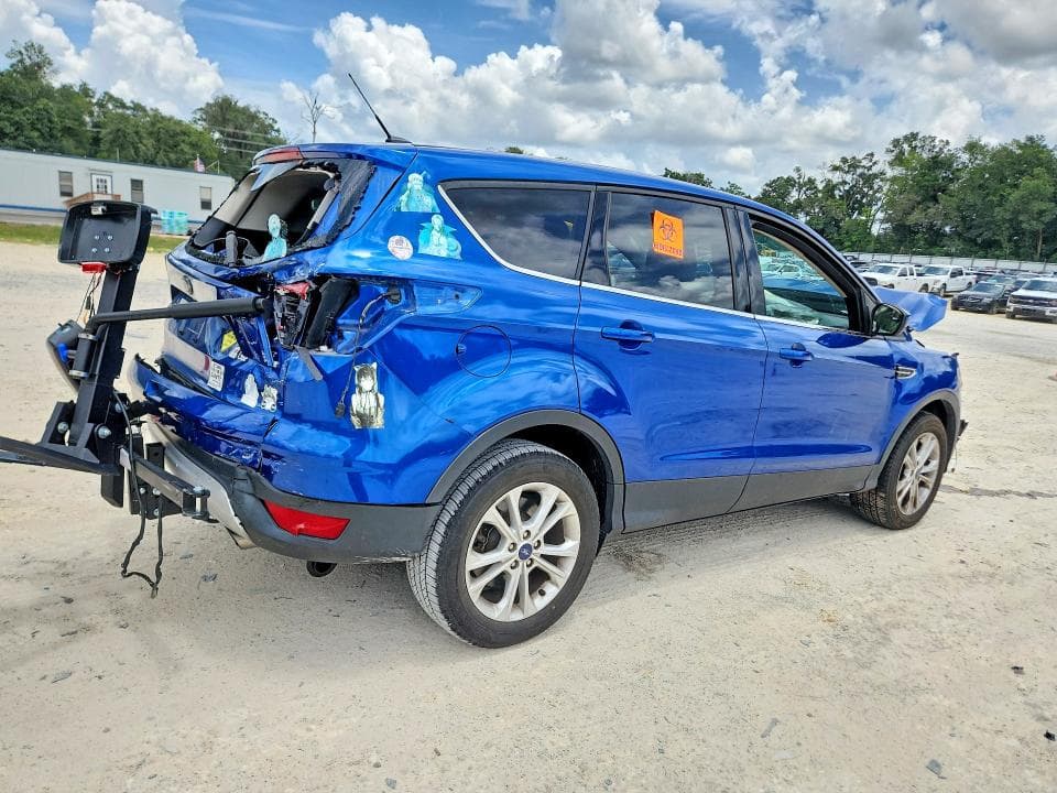 2017 FORD ESCAPE SE 3