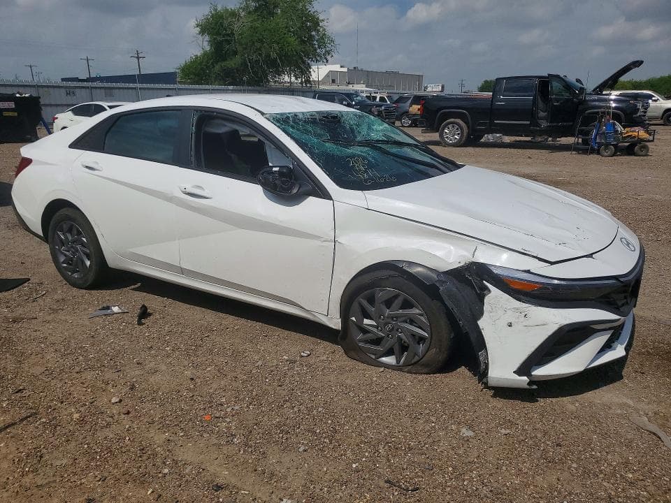 2026 HYUNDAI ELANTRA HYBRID BLUE 4