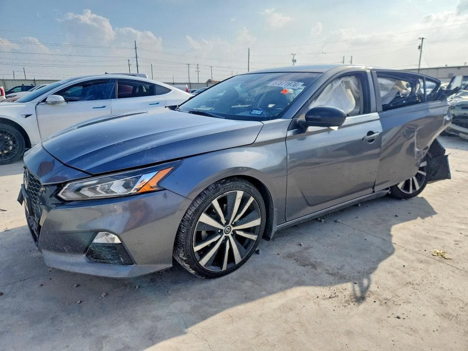 2022 NISSAN ALTIMA SR - 1