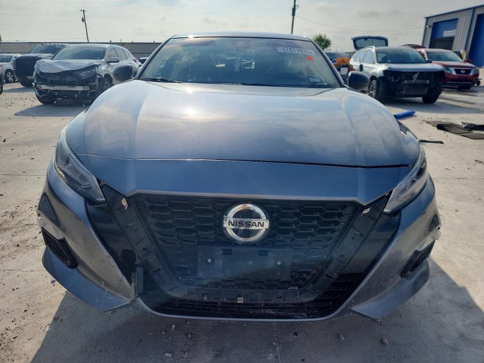 2022 NISSAN ALTIMA SR 5