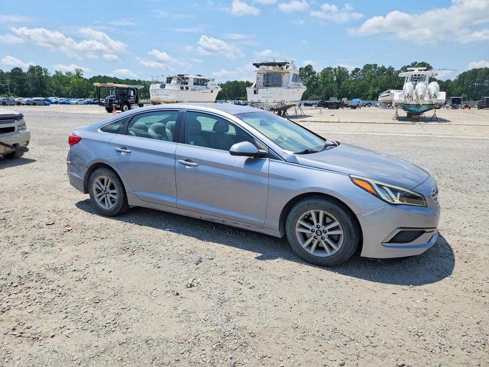 2016 HYUNDAI SONATA SE 4