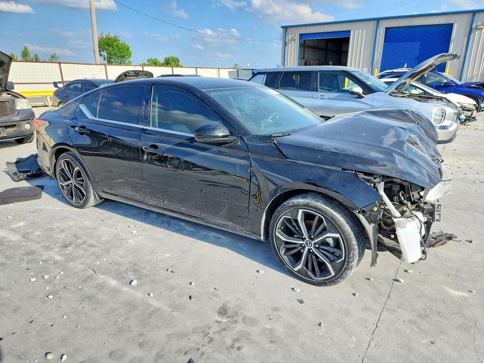 2024 NISSAN ALTIMA SR SR 4