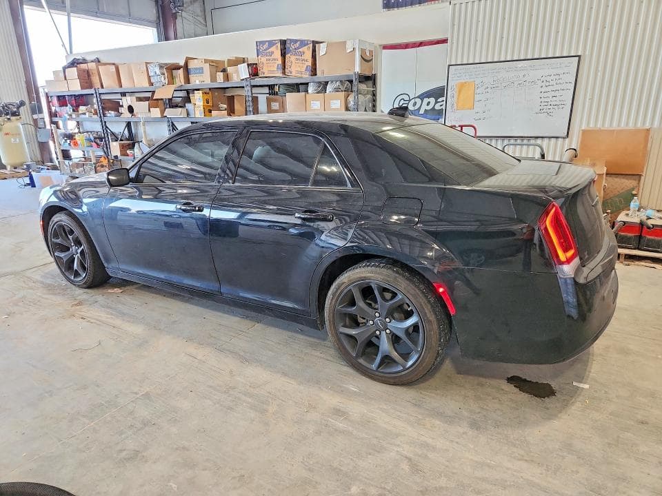 2023 CHRYSLER 300 TOURING 2