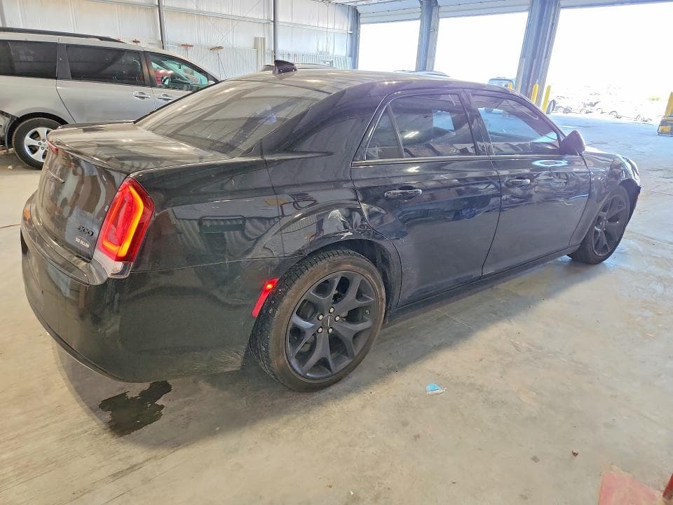 2023 CHRYSLER 300 TOURING 3