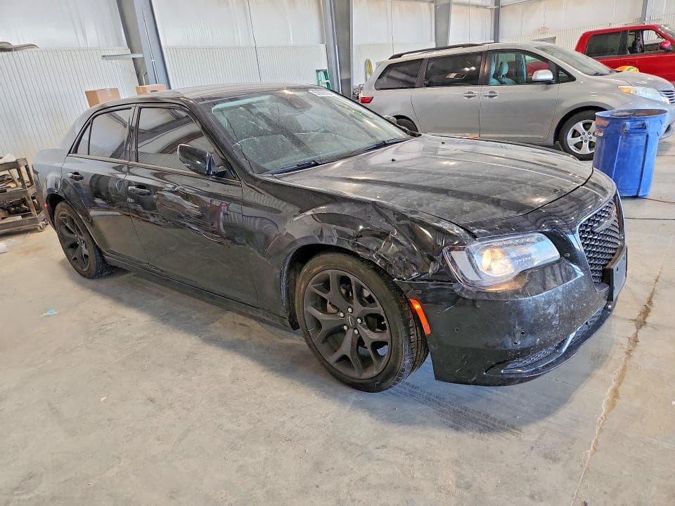 2023 CHRYSLER 300 TOURING 4