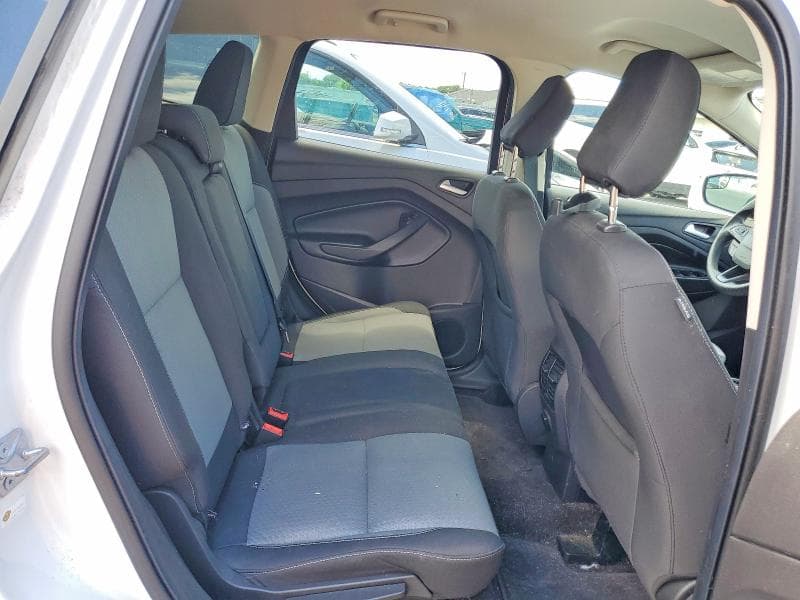 2018 FORD ESCAPE SE SE 11