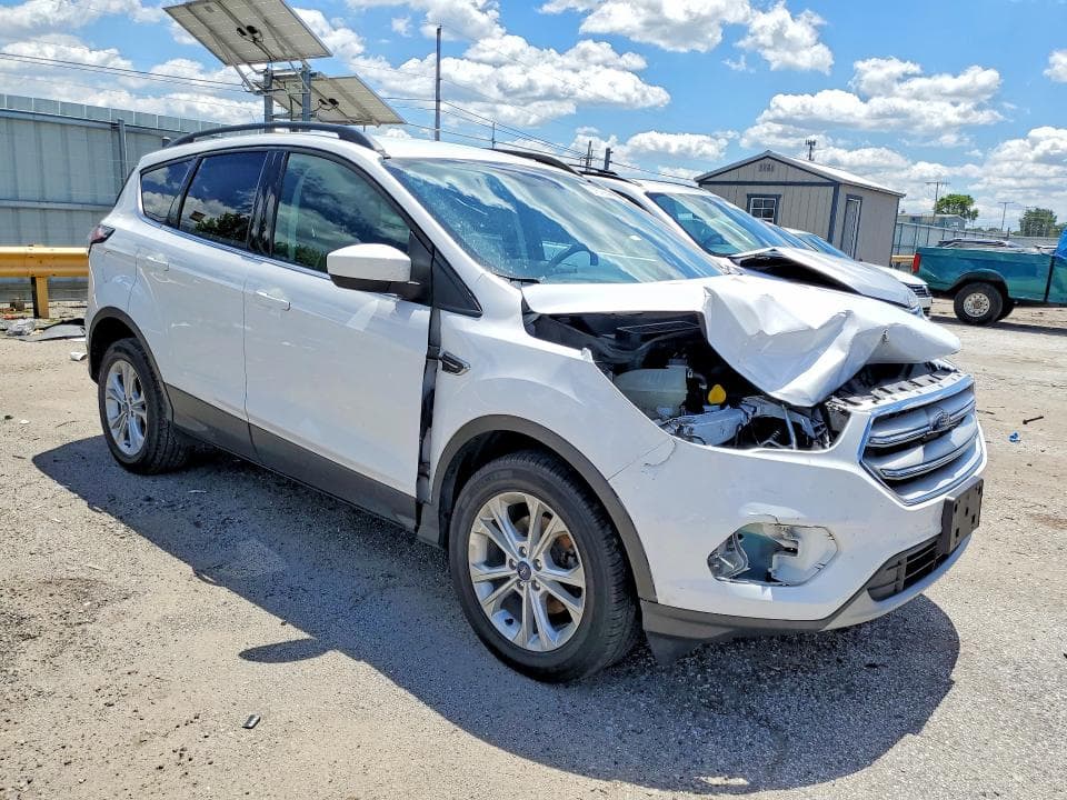 2018 FORD ESCAPE SE SE 4