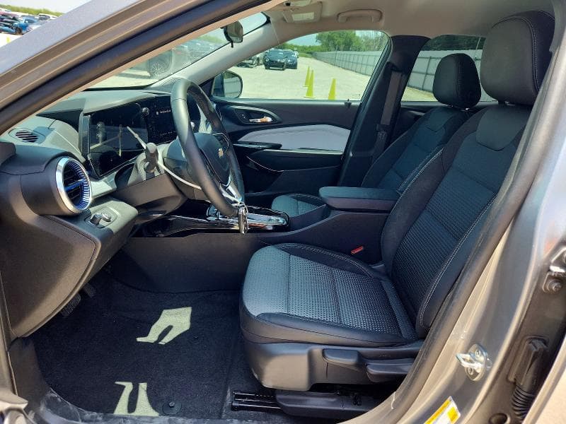 2026 CHEVROLET TRAX 1LT 7