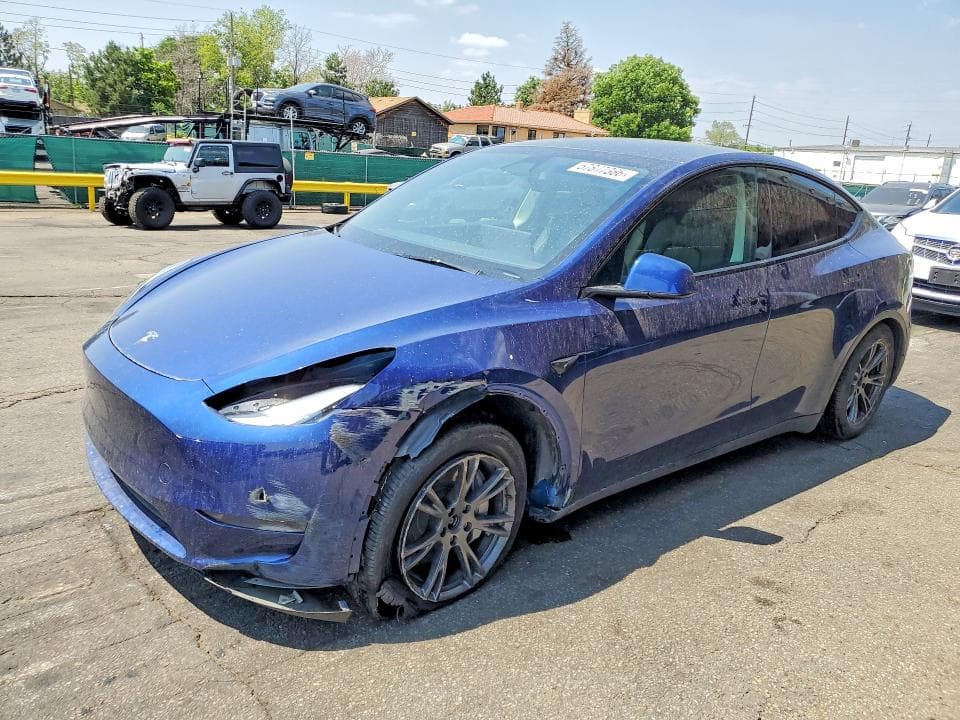 2024 TESLA MODEL Y 1
