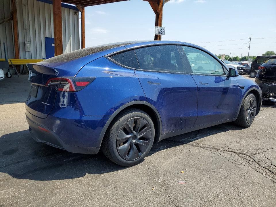 2024 TESLA MODEL Y 3