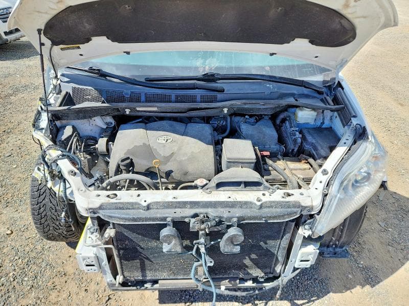2018 TOYOTA SIENNA LE LE 12