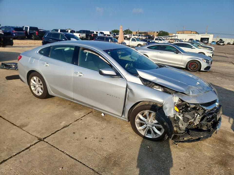 2022 CHEVROLET MALIBU LT 4