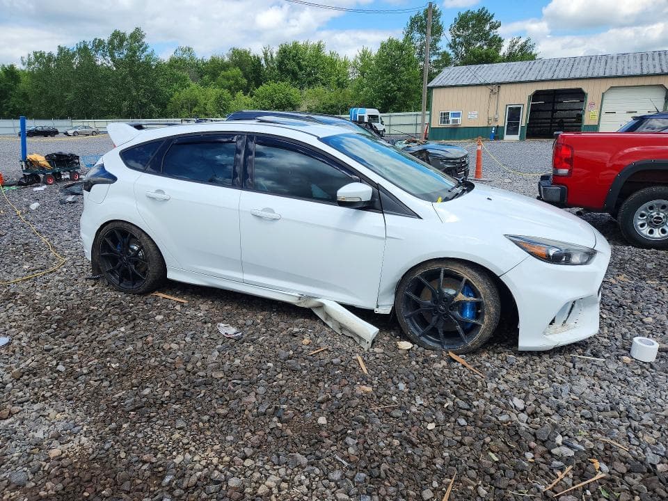 2017 FORD FOCUS RS 4