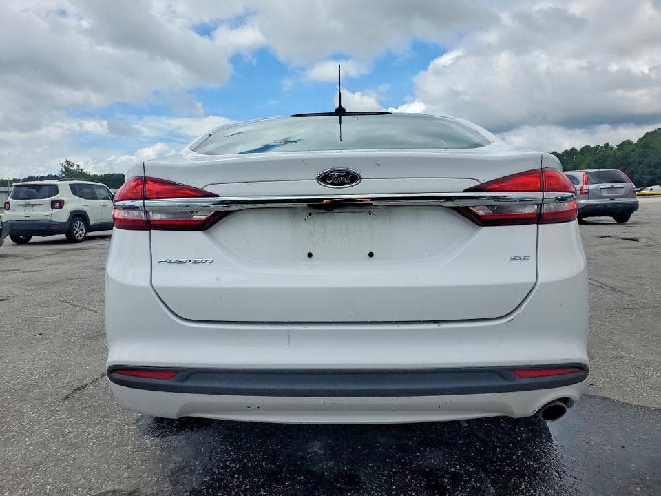 2017 FORD FUSION SE 6