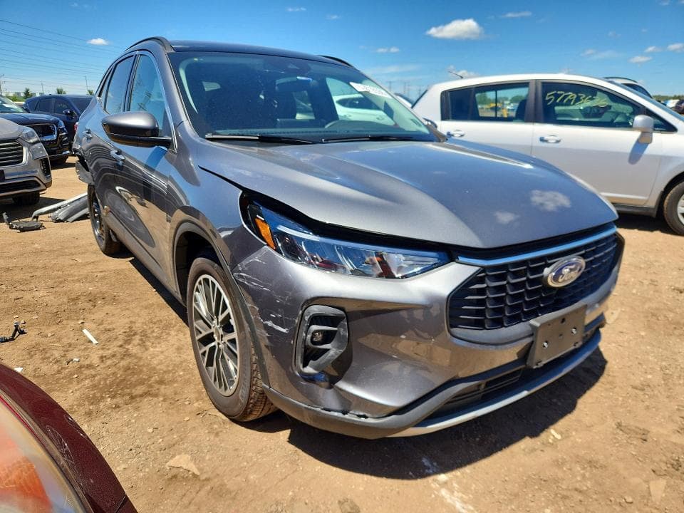 2026 FORD ESCAPE 4