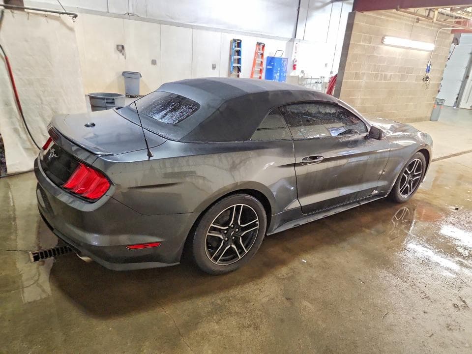 2018 FORD MUSTANG 3