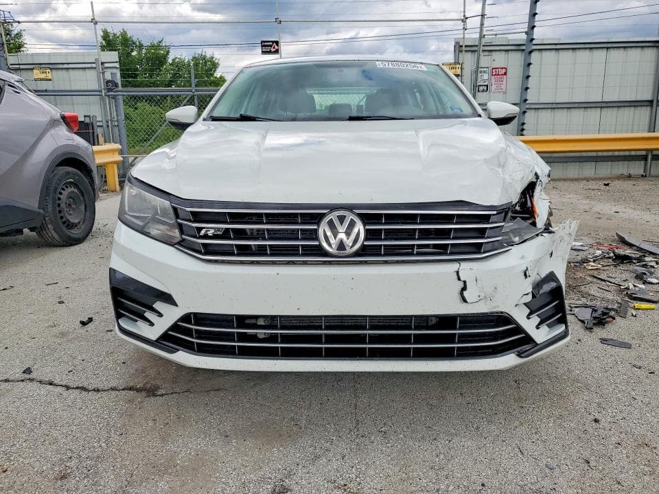 2018 VOLKSWAGEN PASSAT S S 5