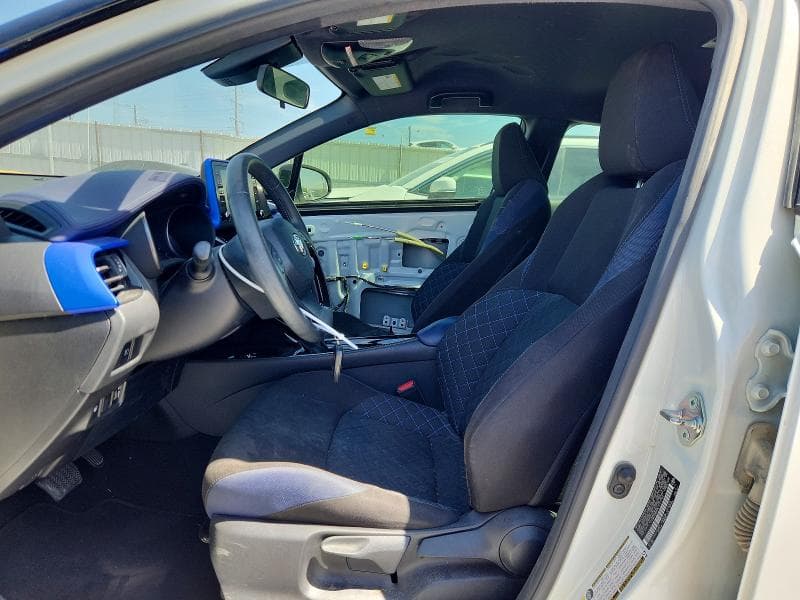 2020 TOYOTA C-HR XLE 7