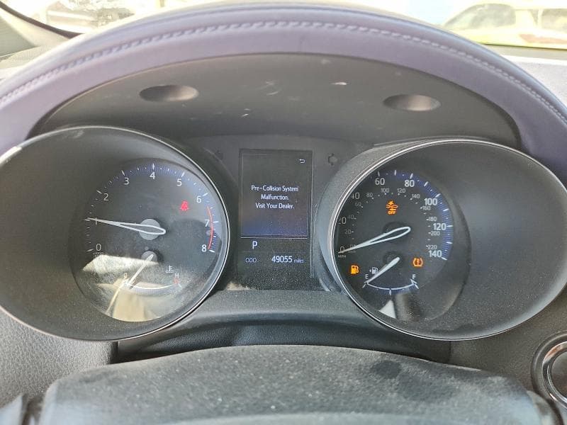 2020 TOYOTA C-HR XLE 9