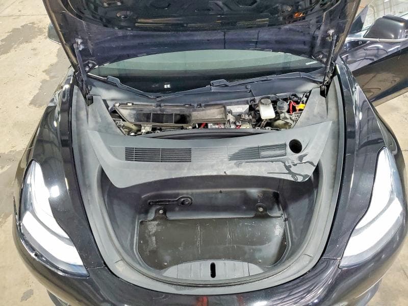 2018 TESLA MODEL 3 11