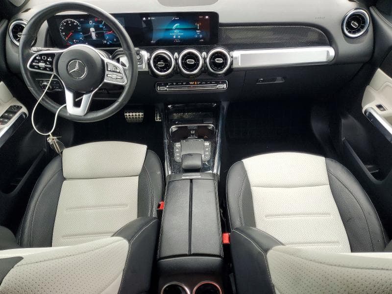2022 MERCEDES-BENZ GLB 250 4MATIC 8