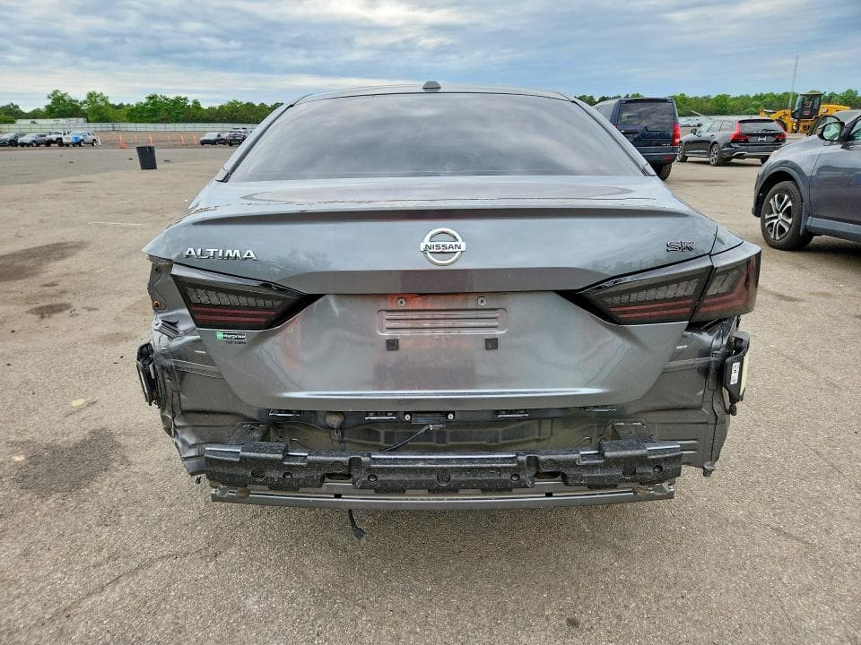 2022 NISSAN ALTIMA SR 6