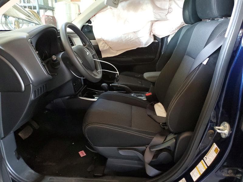 2018 MITSUBISHI OUTLANDER ES 7