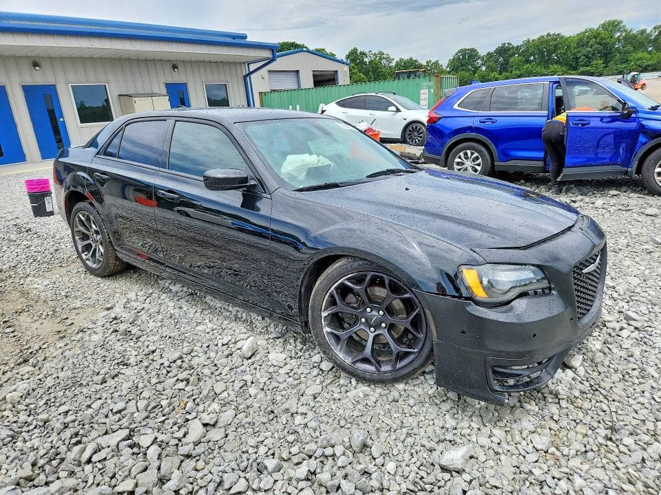 2017 CHRYSLER 300 S 4