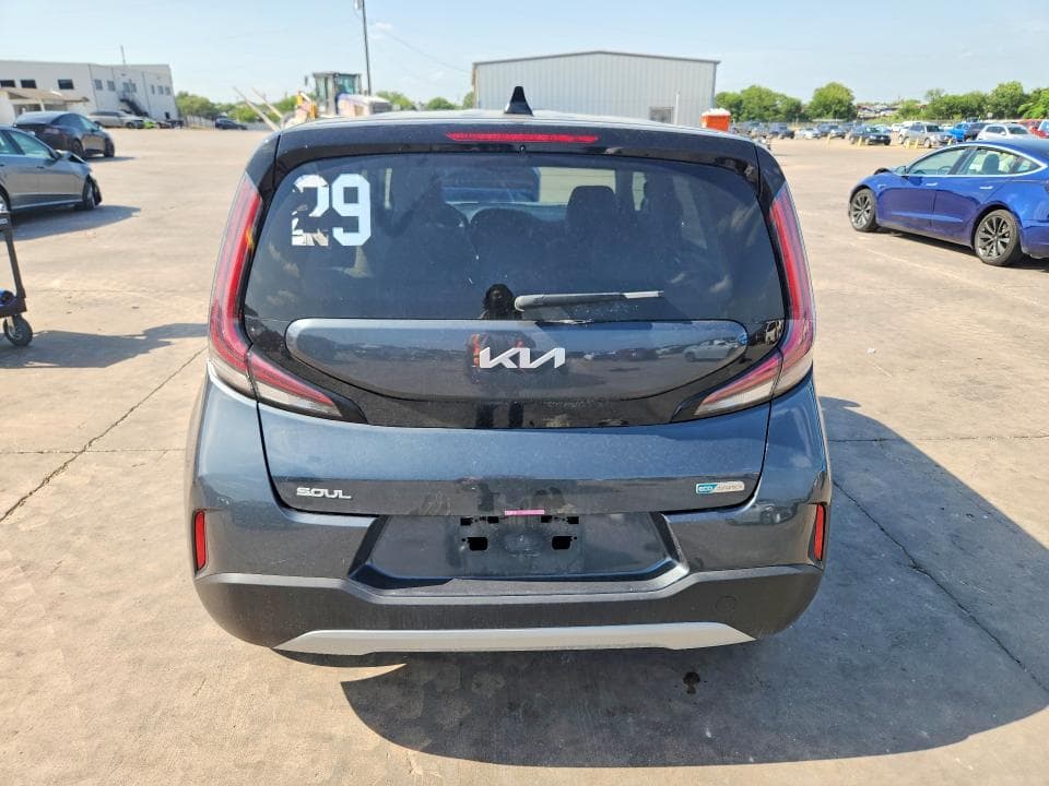2025 KIA SOUL 6