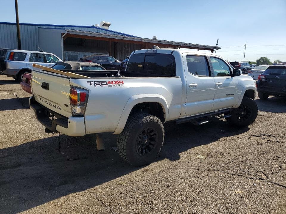 2022 TOYOTA TACOMA TRD SPORT 3