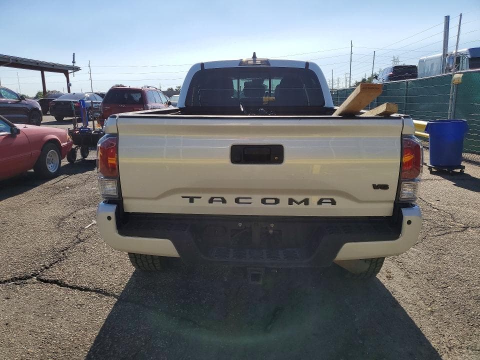 2022 TOYOTA TACOMA TRD SPORT 6