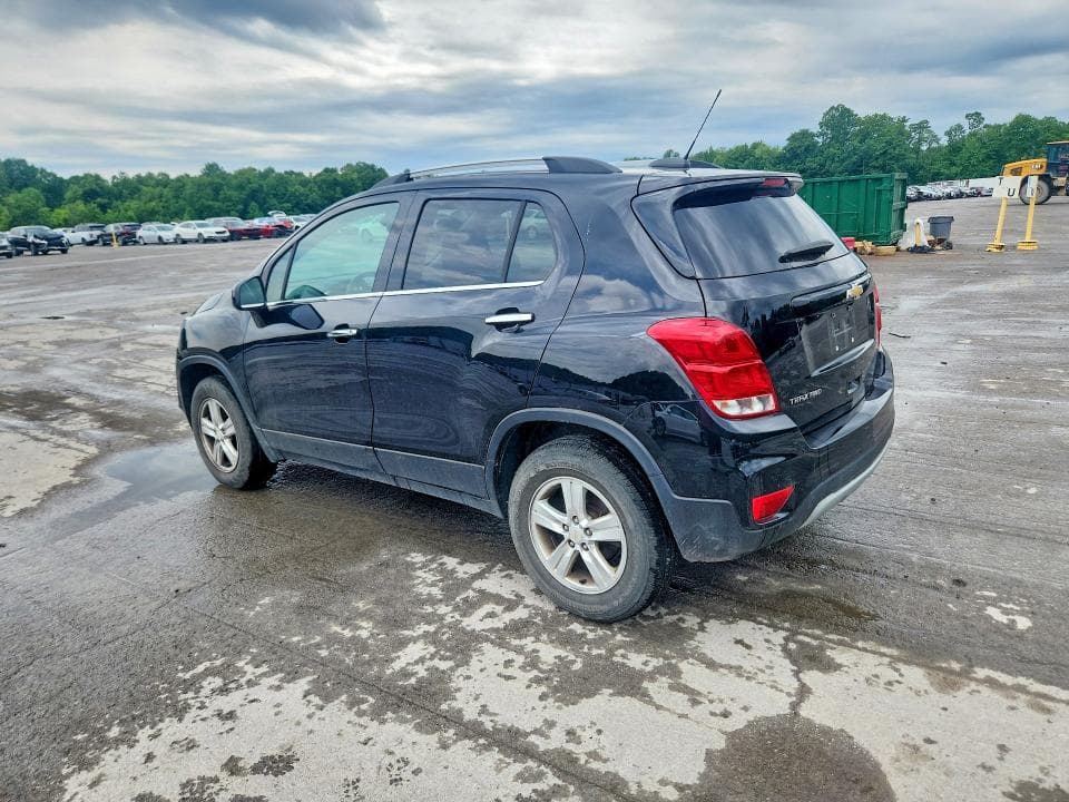 2020 CHEVROLET TRAX 1LT 2