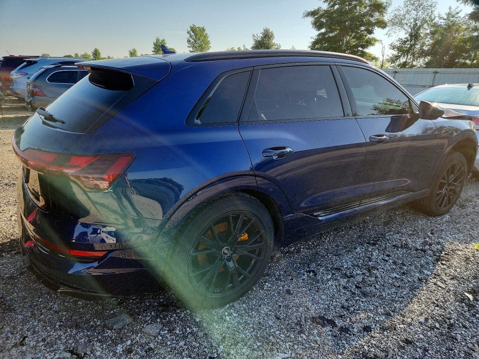 2022 AUDI E-TRON CHRONOS 3