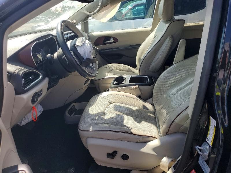 2017 CHRYSLER PACIFICA LIMITED 7