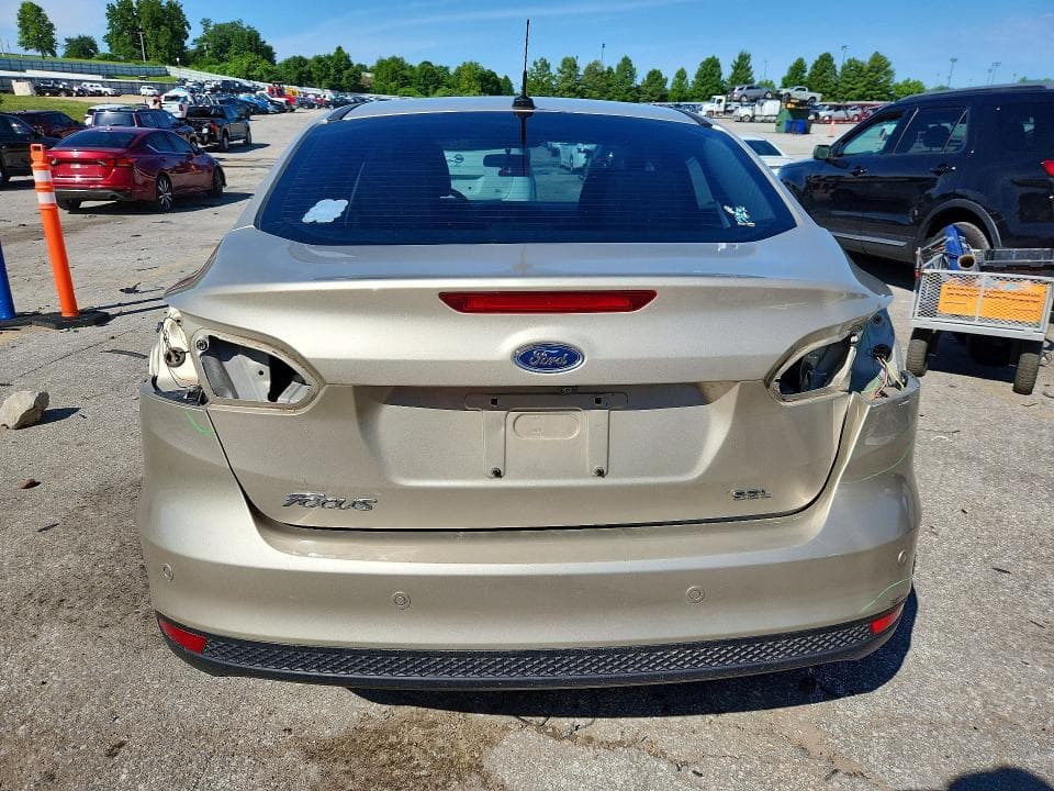 2017 FORD FOCUS SEL 6