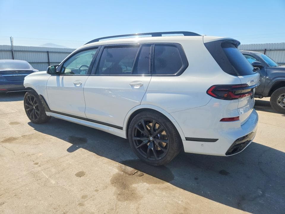2024 BMW X7 M60I 2