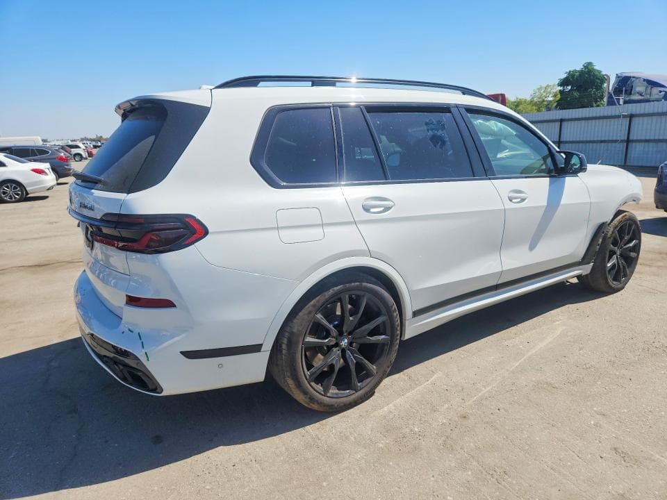 2024 BMW X7 M60I 3