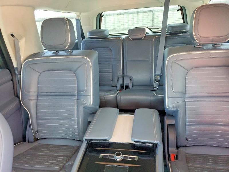 2021 LINCOLN NAVIGATOR L BLACK LABEL 10