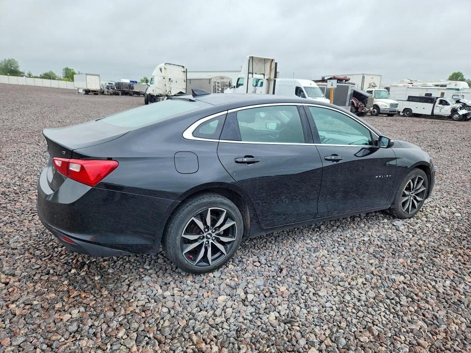 2017 CHEVROLET MALIBU LT 3