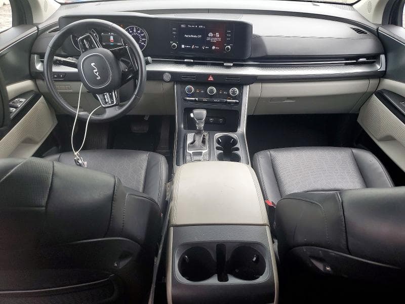 2023 KIA CARNIVAL LX LX 8